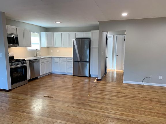 5th image of 7107 Dartmouth Ave