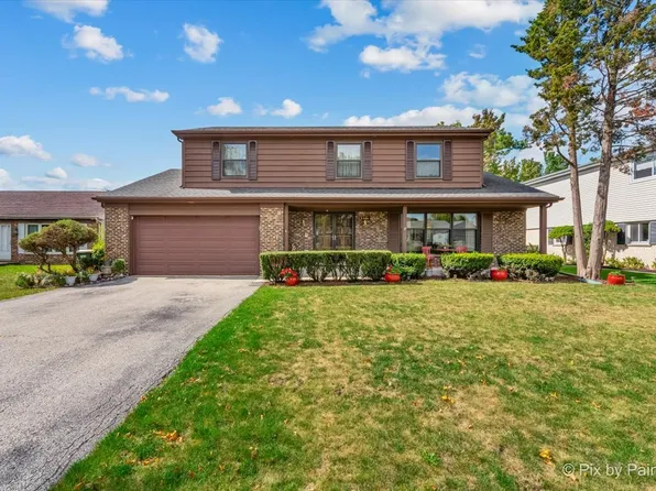 2346 S Shag Bark Trl, Arlington Heights, IL 60005