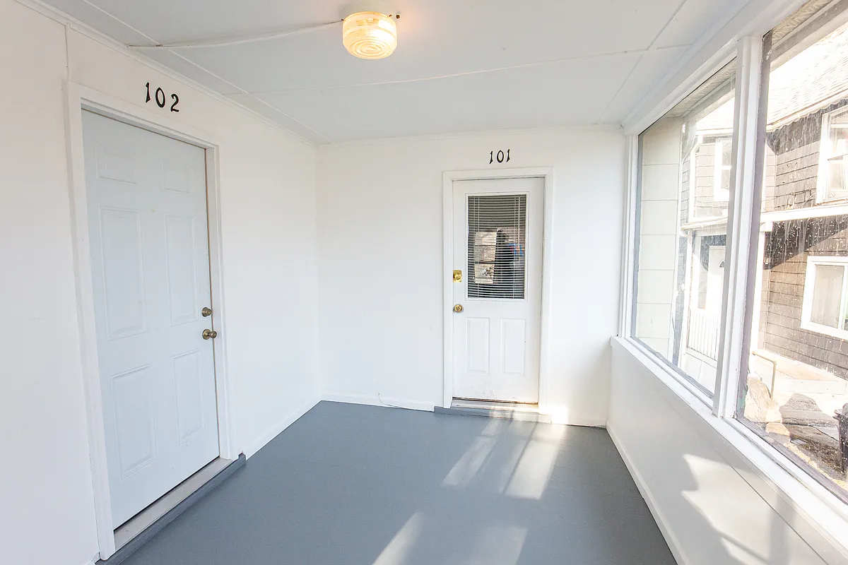 front porch - 187 W 1st St #102