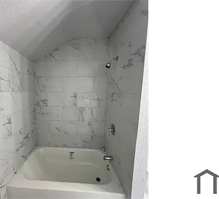 14752 Petoskey Ave — Photo 9