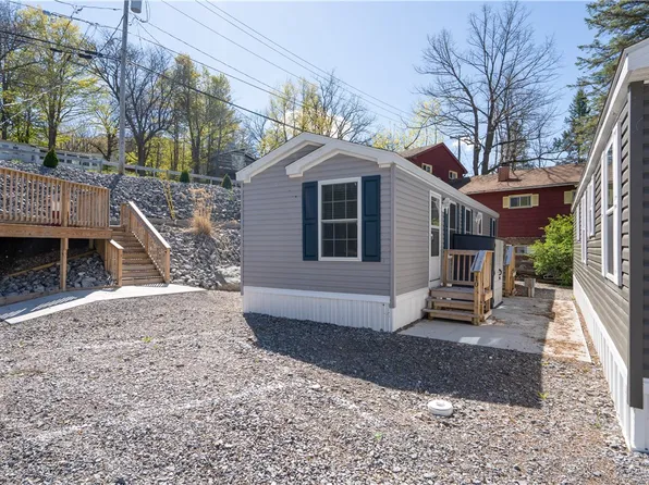 5118 E Lake Rd #10, Livonia, NY 14487