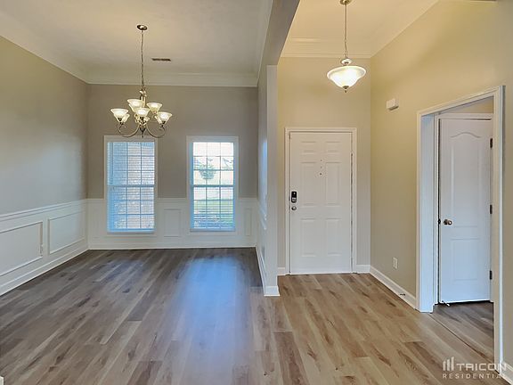 4th image of 4812 Forsman Ct