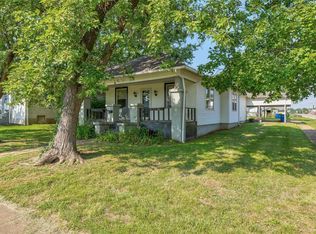 209 N School St, Desloge, MO