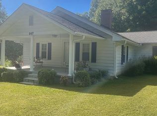 947 Midway Rd, Pickens, SC 29671