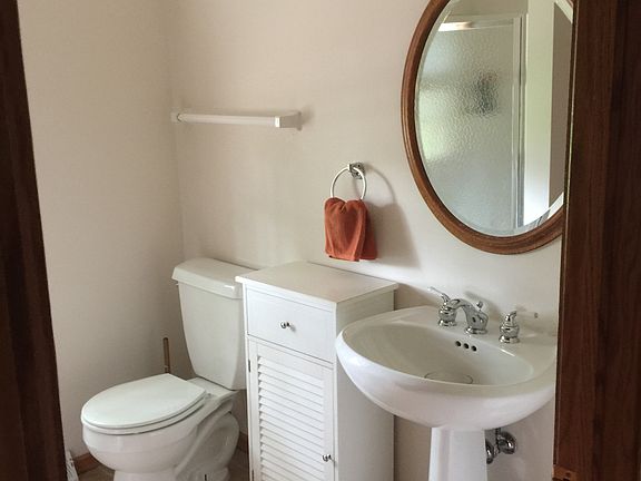 Main floor bath