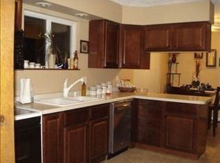 10963 Melton Dr, Bloomington, IL 61705