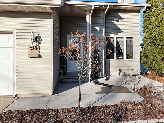 3rd image of 518 Foxtail Dr