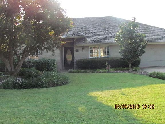 4th image of 207 El Contento Dr