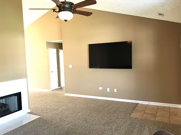 3rd image of 1419 Lizvista Ct