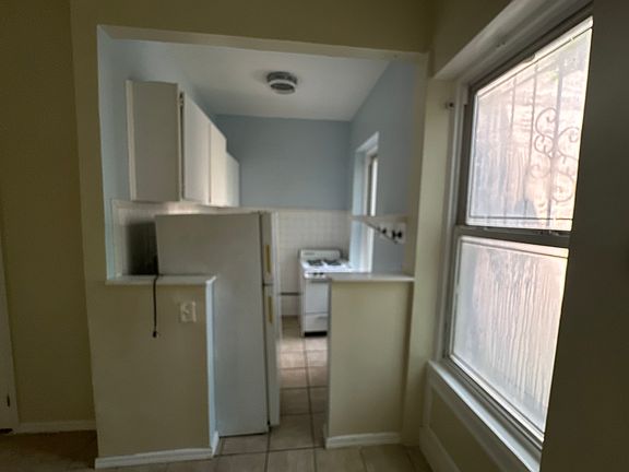 3rd image of 661 Dekalb Ave #2