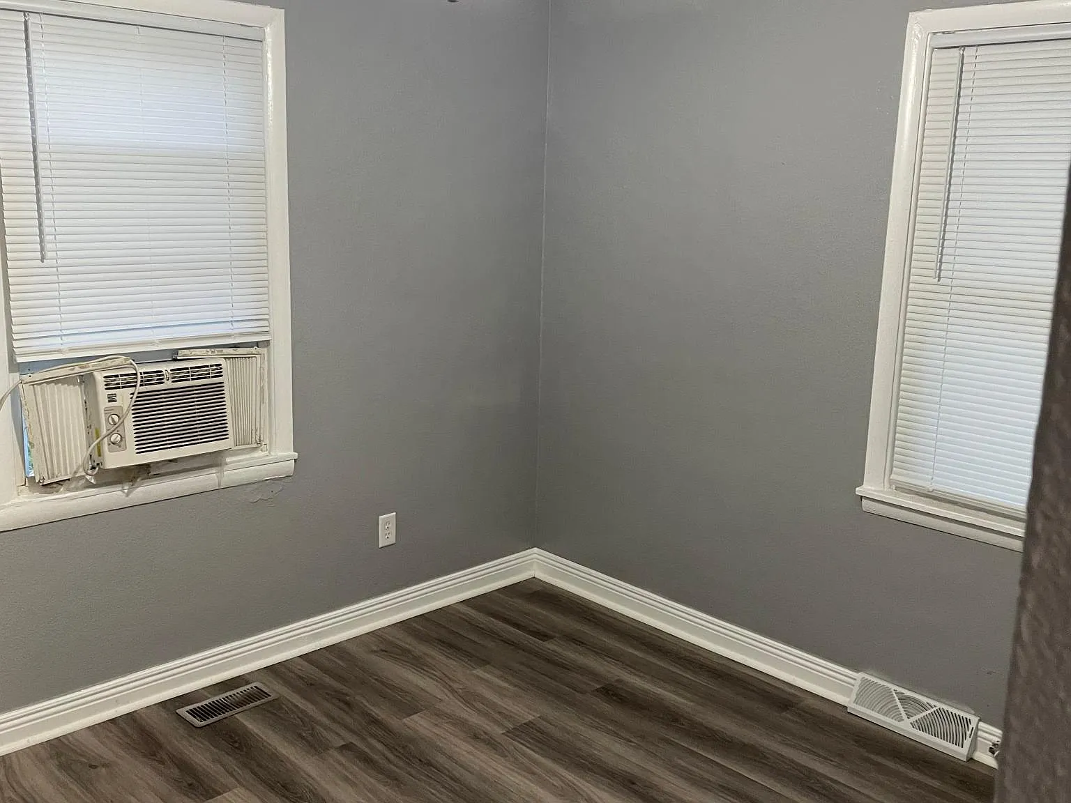 3 bed, 1020 sqft, $1,200 — Photo 3
