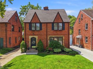 3854 Meadowbrook Blvd, University Heights, OH 44118