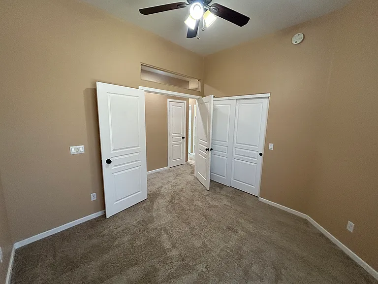 2041 E Fawn Dr — Photo 43