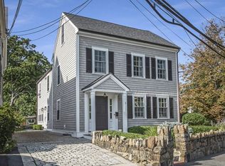 2 Pond St, Marblehead, MA 01945