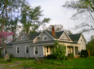 1734 County Road 1125 E, Cisne, IL 62823