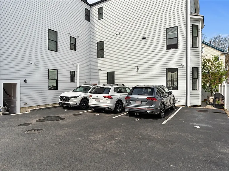 178 Thornton St #1 — Photo 19