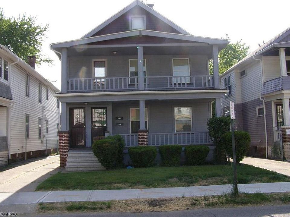 1st image of 640 E 131st St