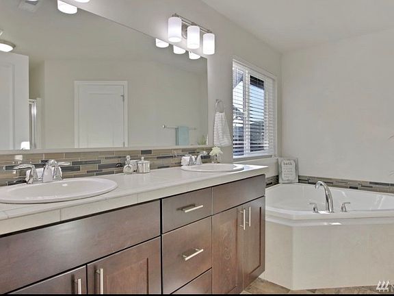 2nd image of 15556 Chad Dr SE