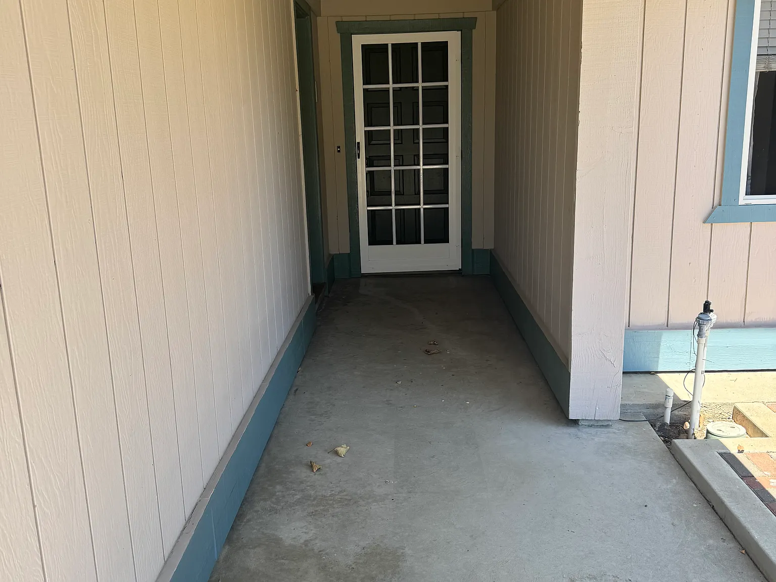 3 bed, 1806 sqft, $4,650 — Photo 2