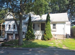 31 Clifton Ave, Saugus, MA 01906