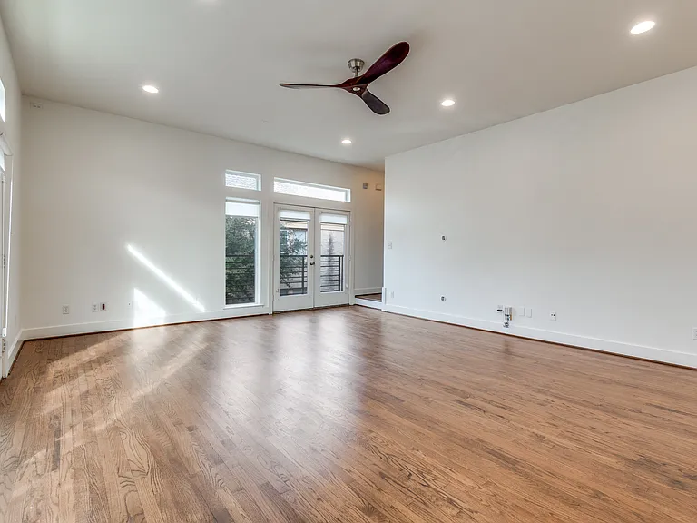5711 Ross Ave #5 — Photo 9