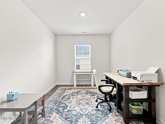 3rd image of 2570 Summersby Drive