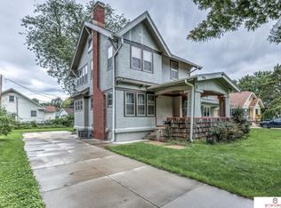 6808 Minne Lusa Blvd, Omaha, NE 68112