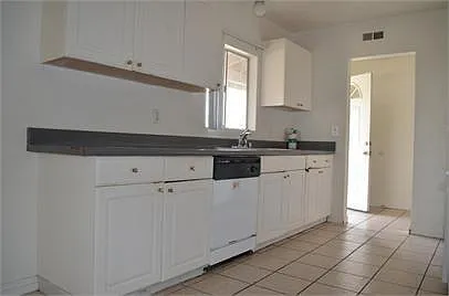 5002 54th St — Photo 15
