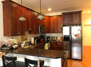 2007 Carpenter St #A, Philadelphia, PA 19146