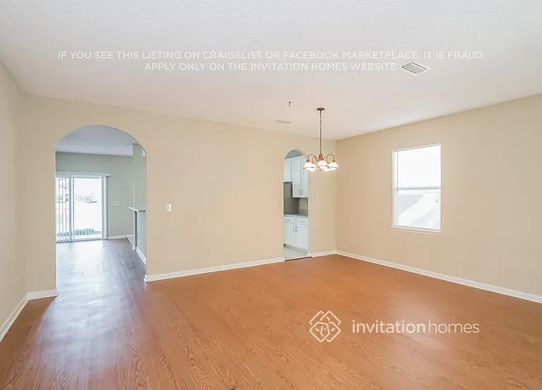 1656 Hawkins Cove Dr E — Photo 9