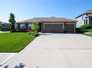 2413 NE 111th St, Kansas City, MO 64155