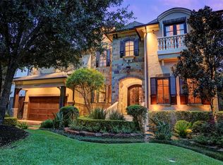 4927 Holt St, Bellaire, TX 77401