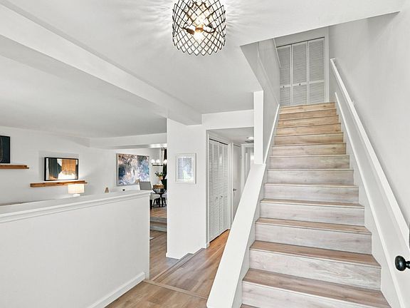 2nd image of 213 Ortega Ave