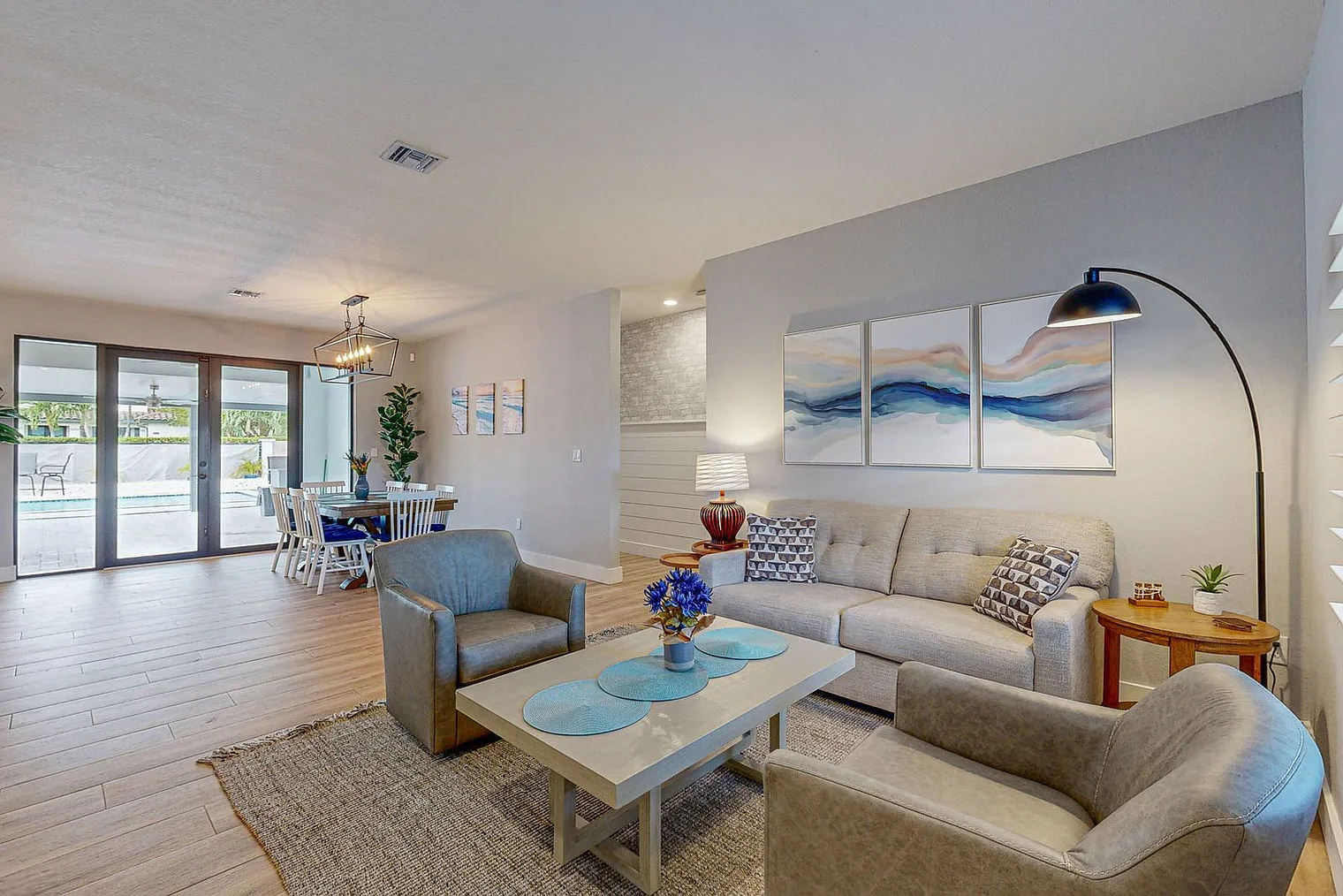 5 bed, 4.0 bath, 2906 sqft, $6,062 — Photo 1