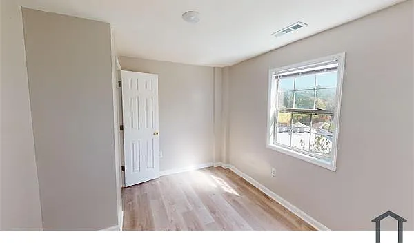 3122 Buena Vista Ter SE #5 — Photo 5