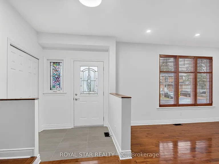 1448 Queensdale Ave — Photo 4