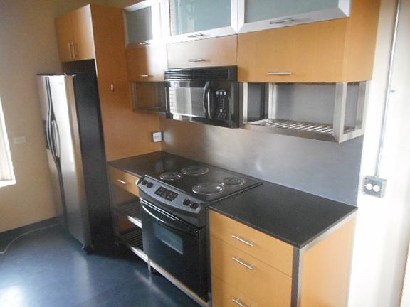 5th image of 1120 Cliff Ave APT 201