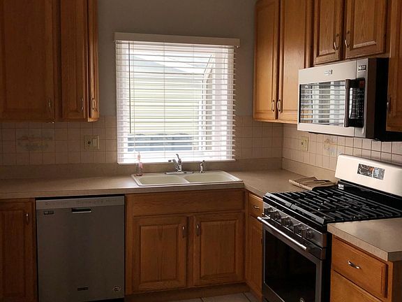 5th image of 874 E Aster Ave #874