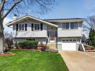 906 Jeffery Ct, Schaumburg, IL