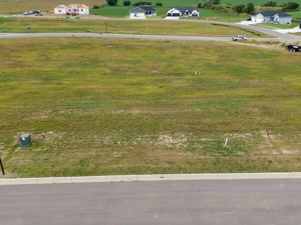 109 High Cross Circle Cir, Crooks, SD 57020