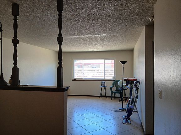 3rd image of 1820 E Ash Avenue