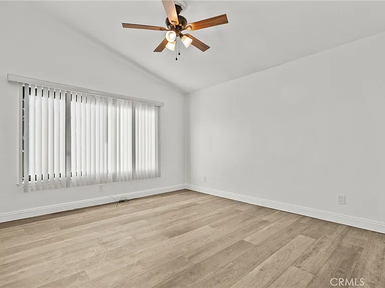 9724 Bothwell Rd — Photo 26