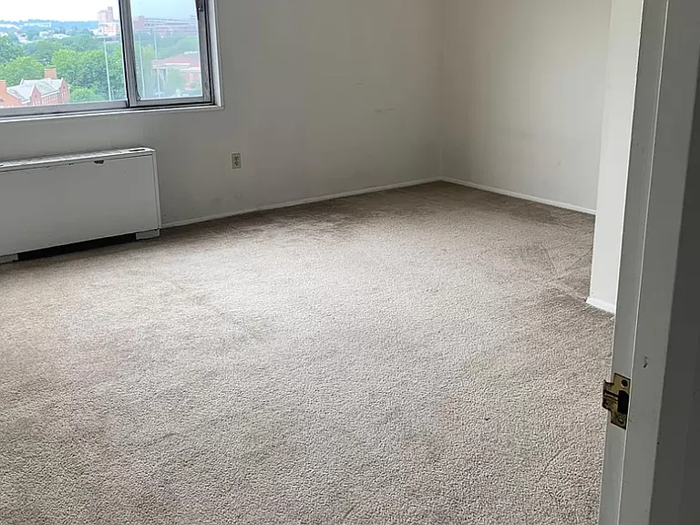 1 E University Pkwy #120 — Photo 2
