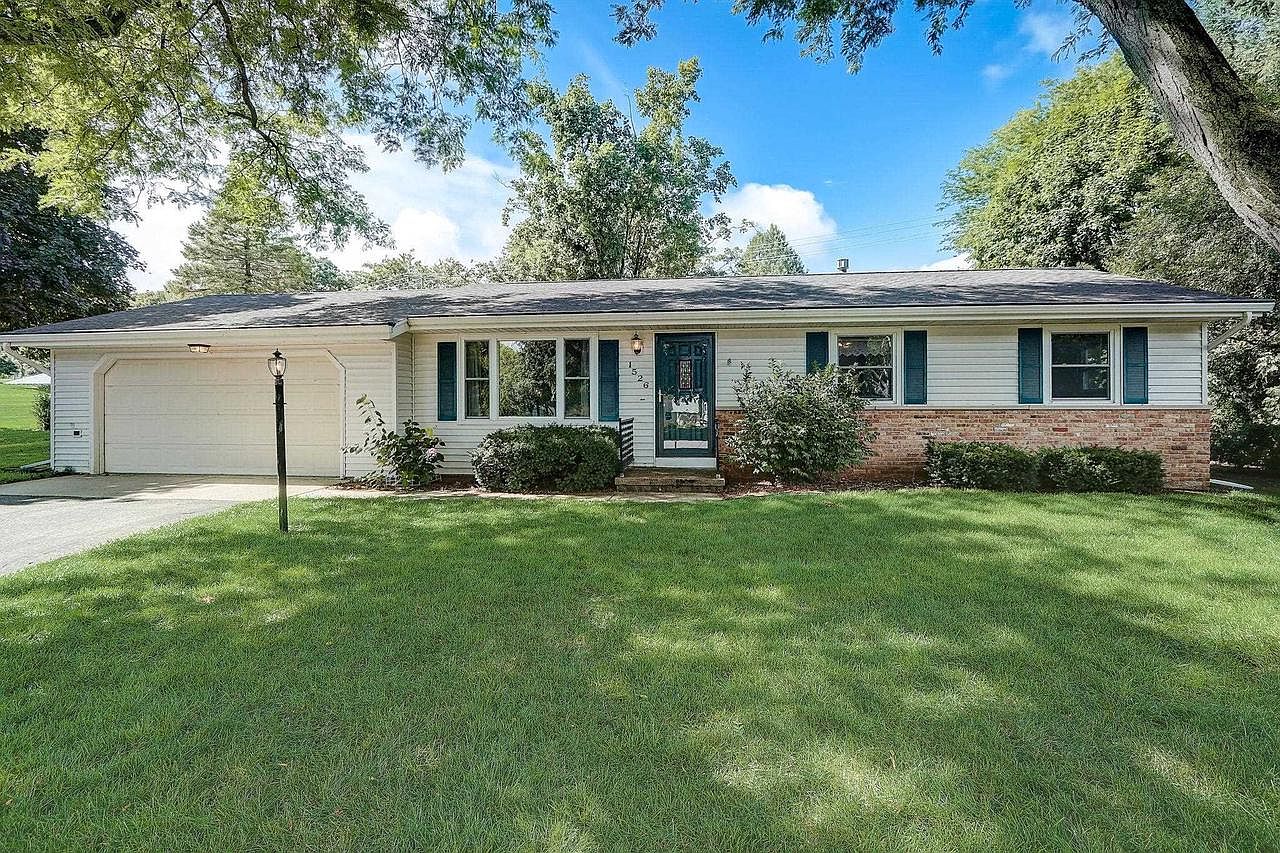 1526 Skinner Lane, Stoughton, WI 53589 Zillow