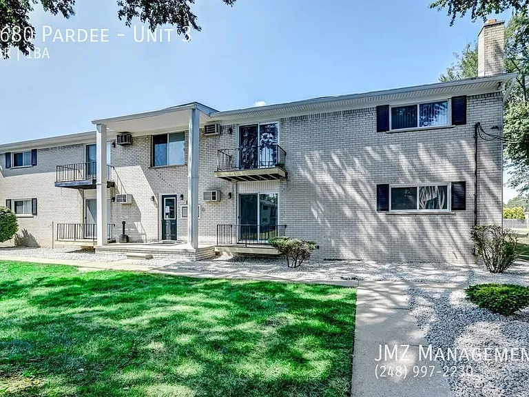 5680 Pardee Rd #3 — Photo 8