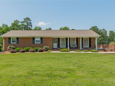 421 Dove Point, Lexington, NC, 27295