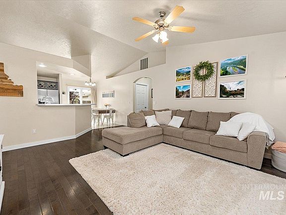 3rd image of 14409 Raleigh Ct