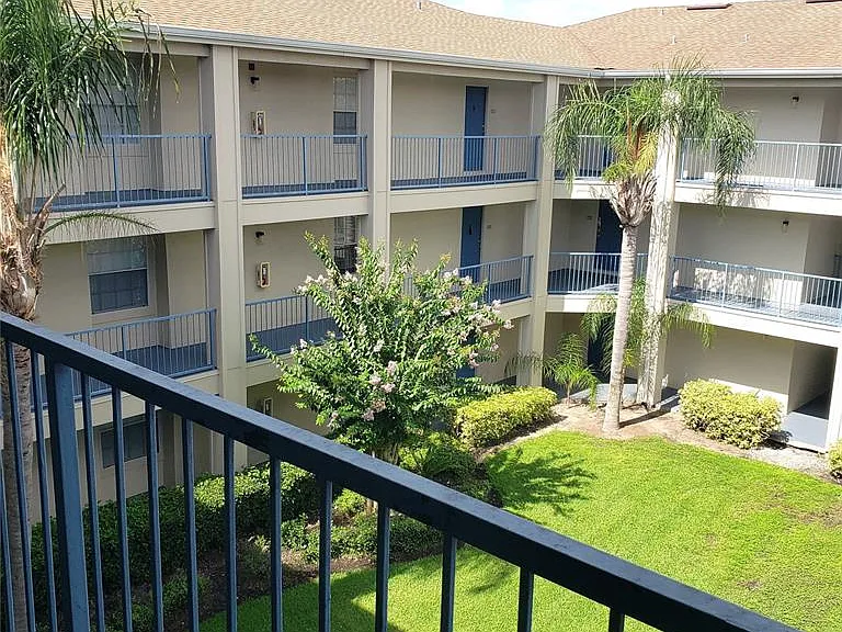 7300 Westpointe Blvd #732 — Photo 38