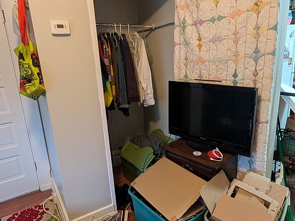 4th image of 757 Hazelwood Ave APT 8