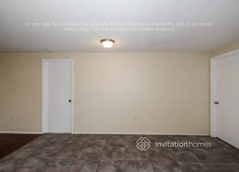 1754 Forest Rd — Photo 5